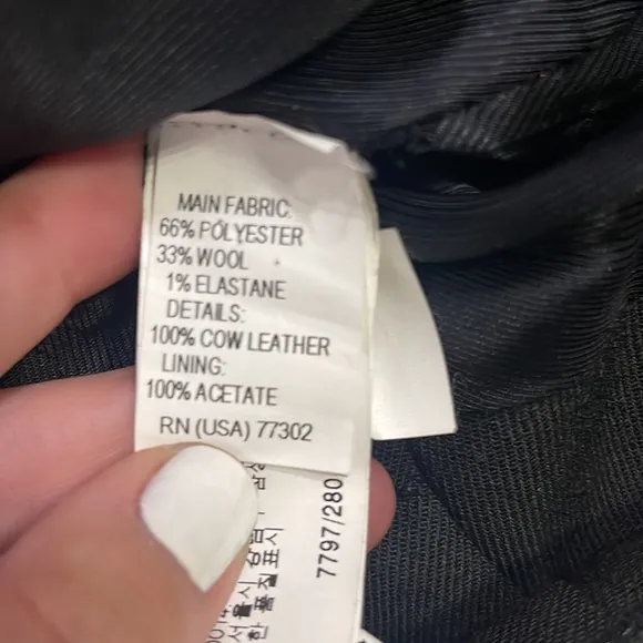 (75% OFF) EUC Zara Genuine Leather Trim BLACK Moto jacket MEDIUM MSRP: $228