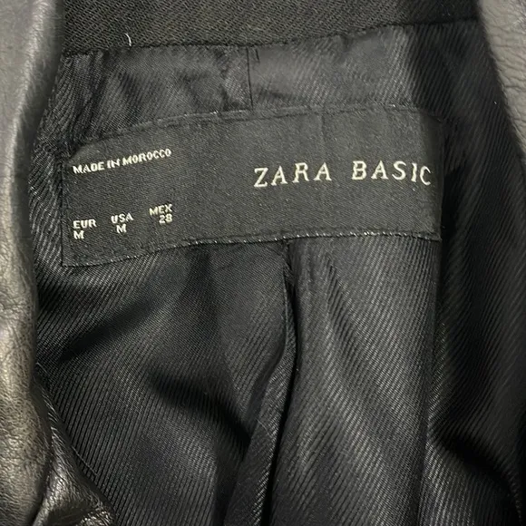 (75% OFF) EUC Zara Genuine Leather Trim BLACK Moto jacket MEDIUM MSRP: $228