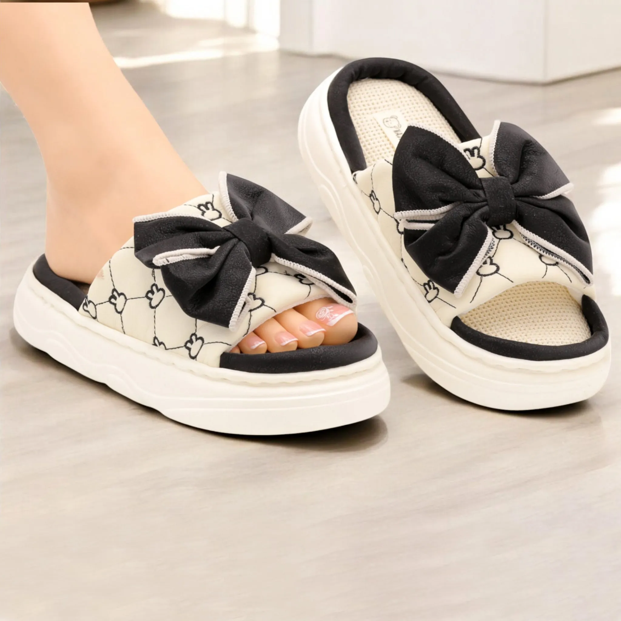 Alpha bow slipper