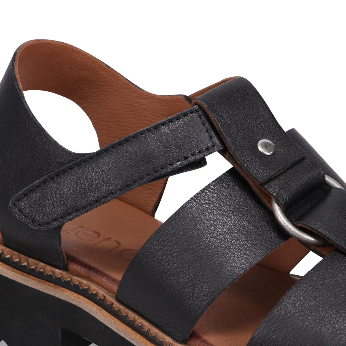 Athena Flatform Sandal