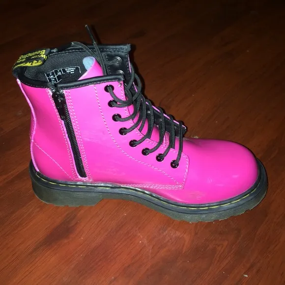 Dr. Martens Pink Boots Kid size BRAND NEW!!