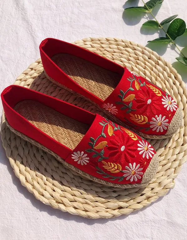 Ethnic Style Embroidered Flat Linen Shoes