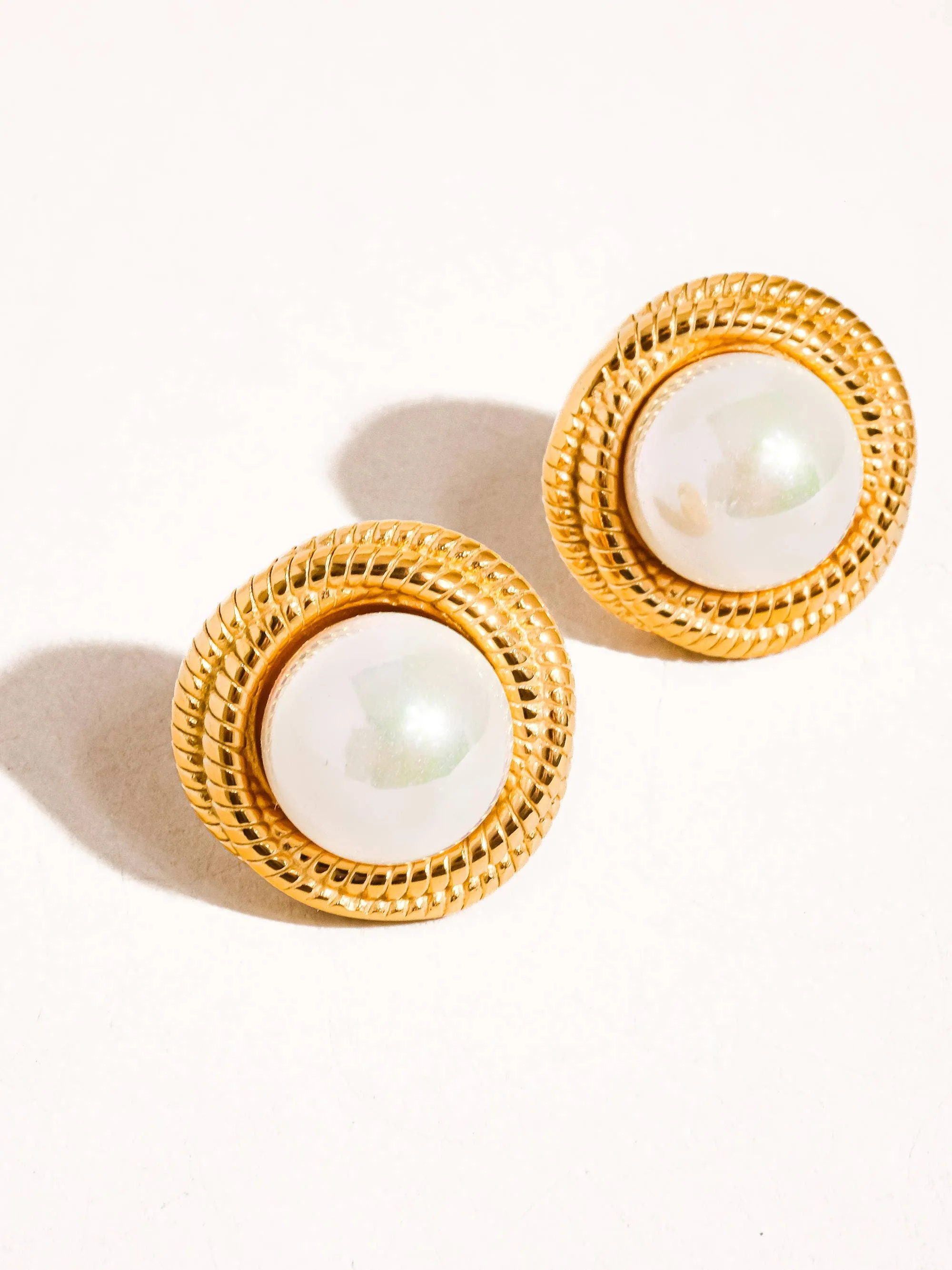 Foire Pearl Studs | Waterproof Jewelry