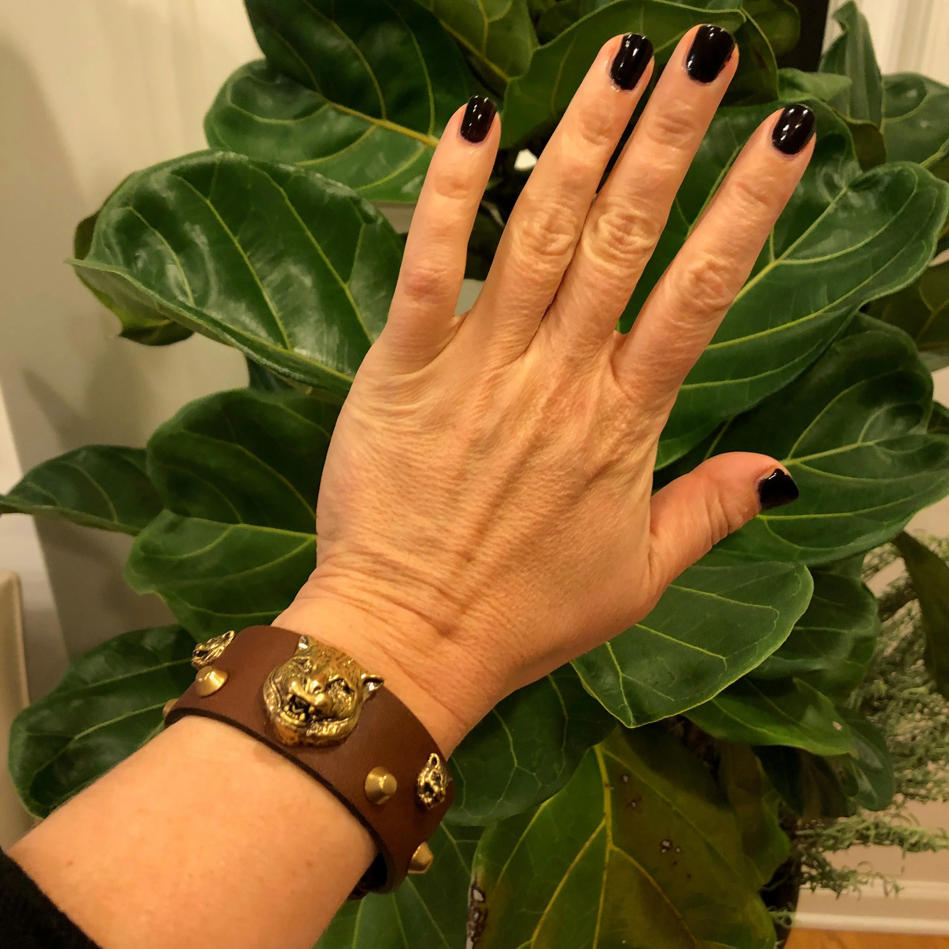 Gucci Feline Head Leather Bracelet in Brown