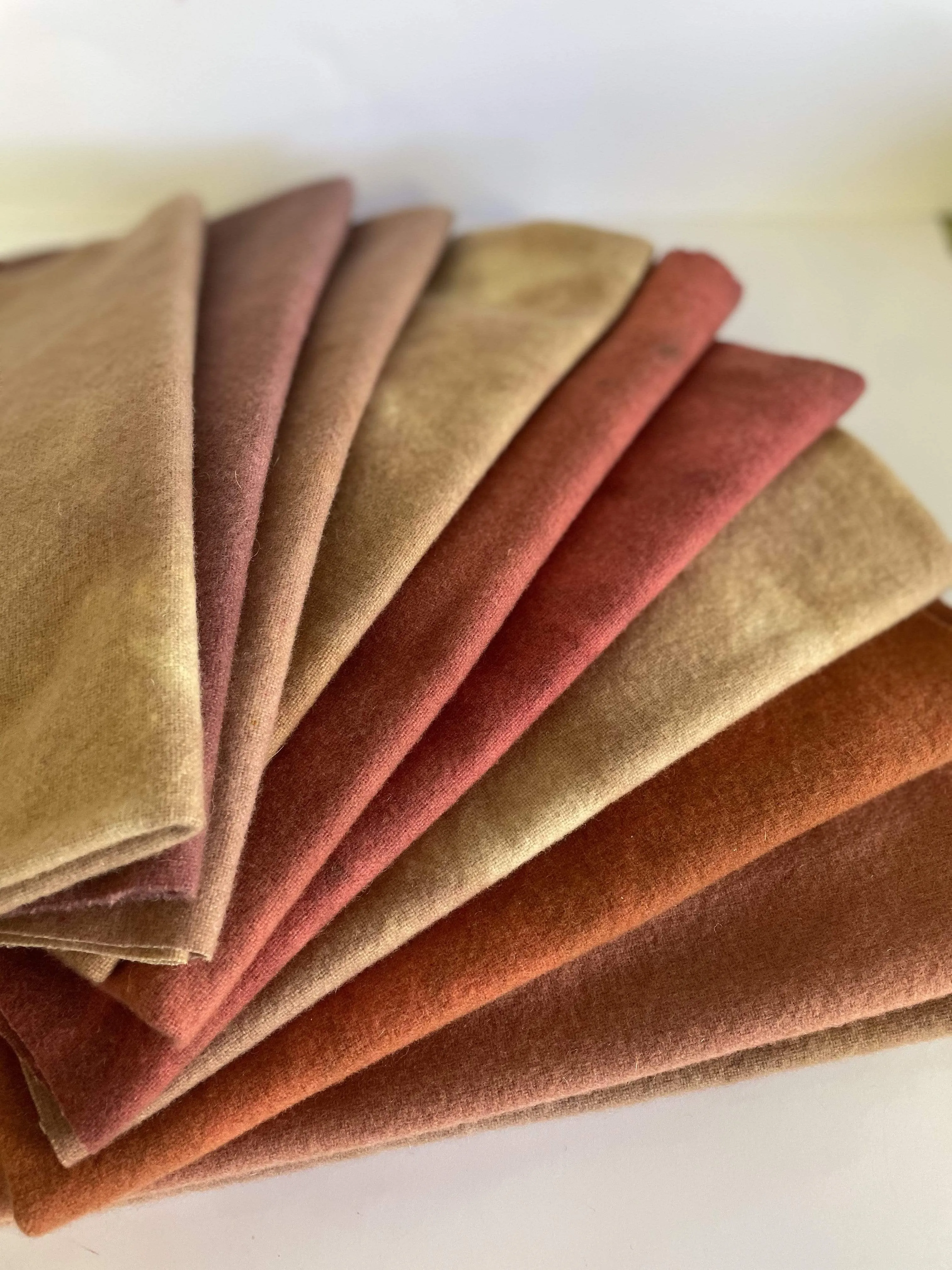 Hand-Dyed Wool Cloth - Shades of Clay