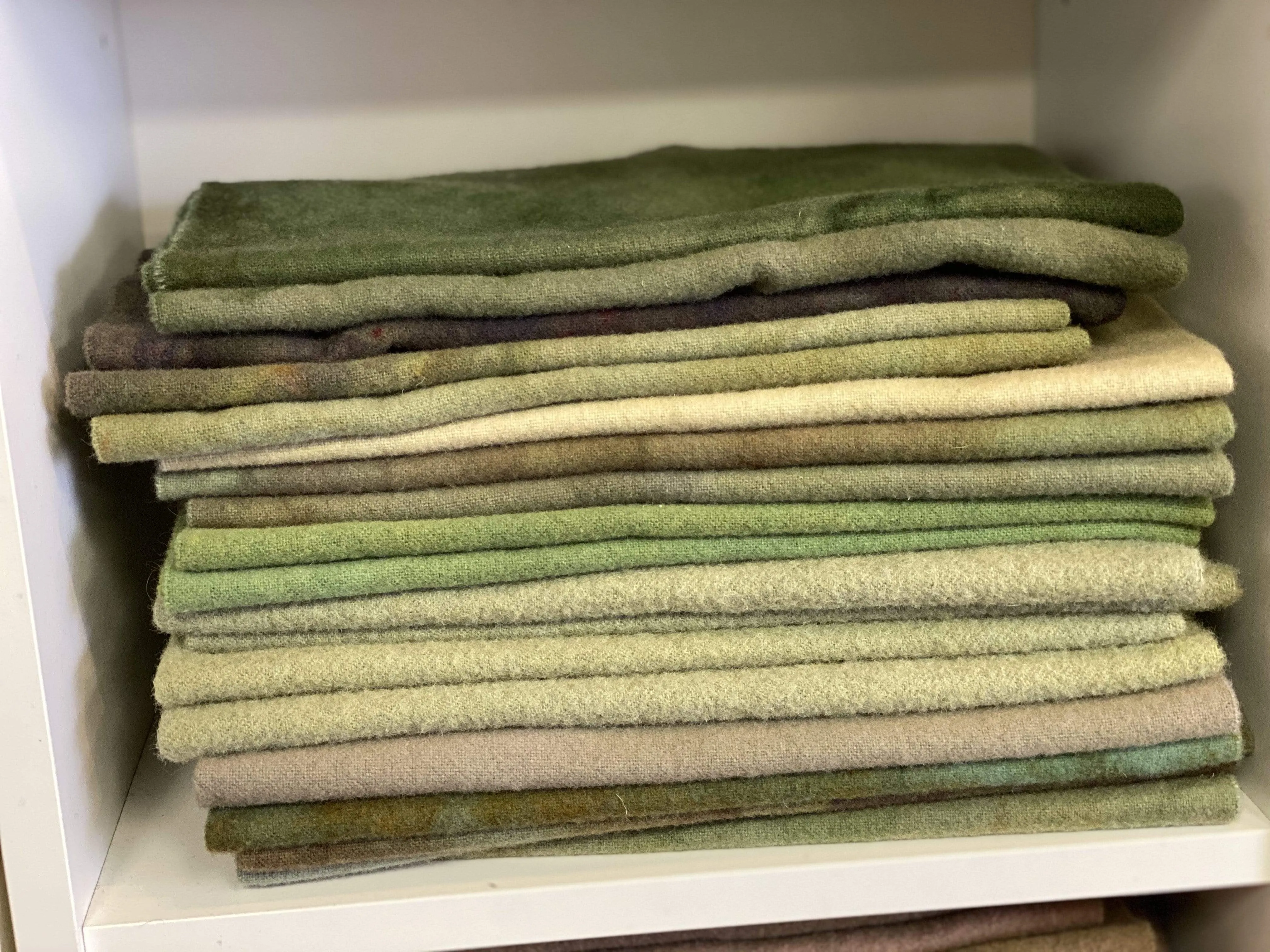 Hand-Dyed Wool Cloth - Shades of Green