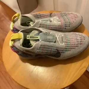 Kid vapormax
