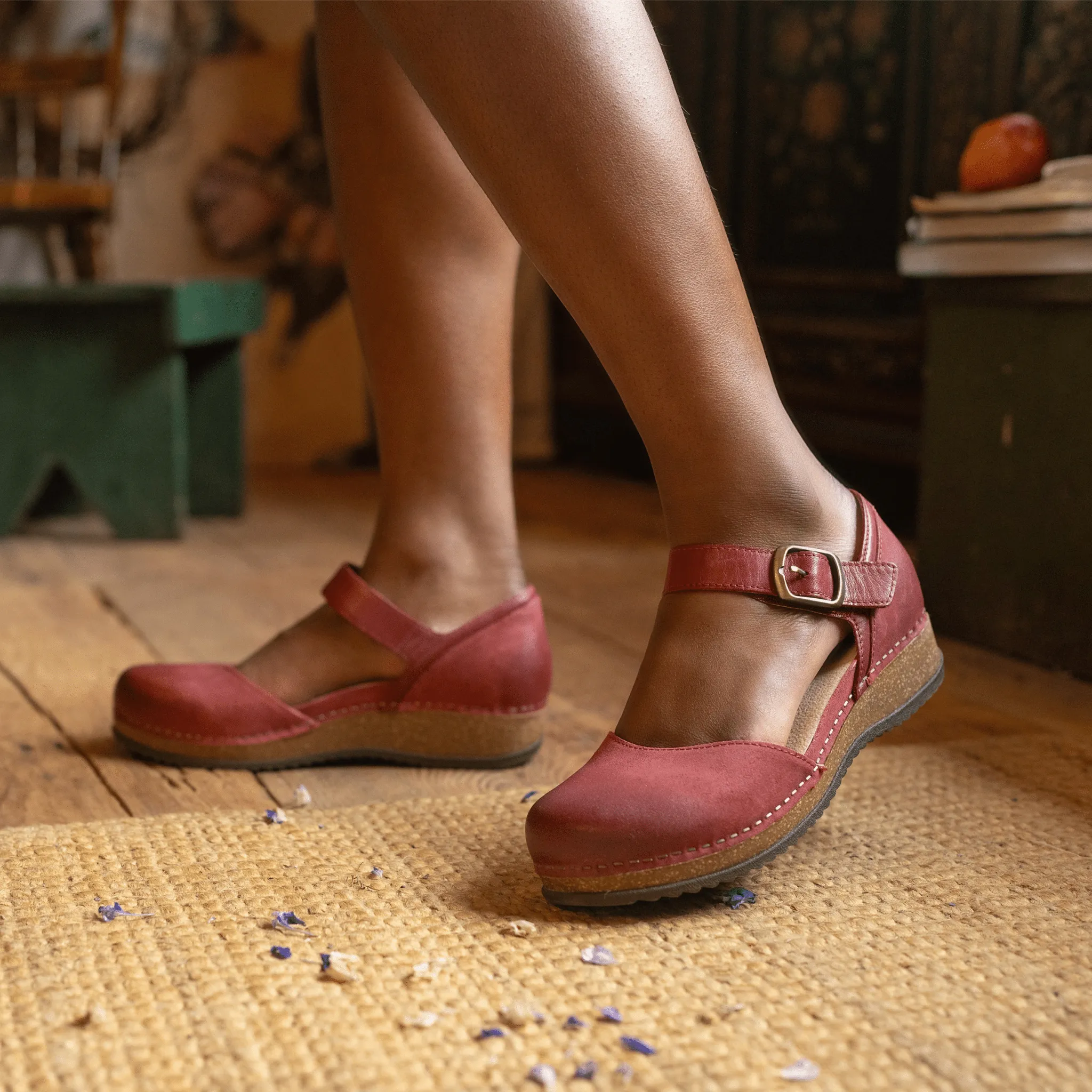 Mae | Burnished Suede | Red