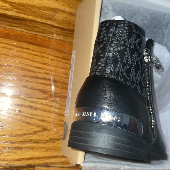 NEW in Box Michael Kors Emma Theodore Boots MK logo Black 11 Toddler 11T  Gift