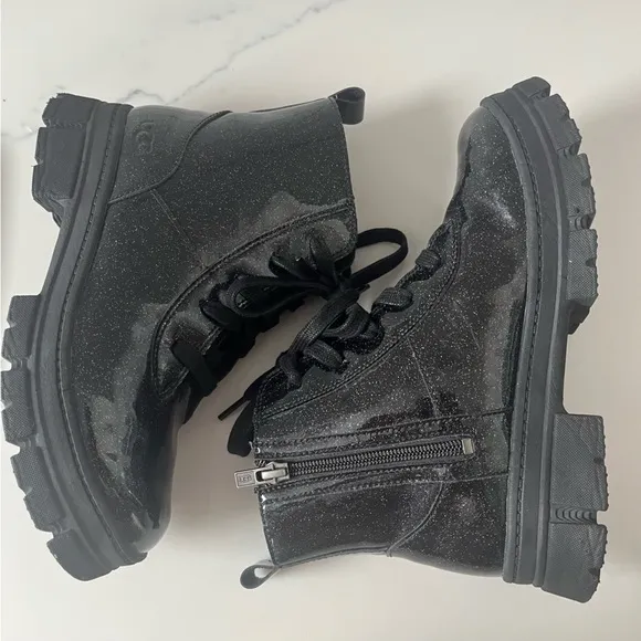 UGG Kids Big Girl 4 Ashton Glitter Sparkle Boots Lace Up Black