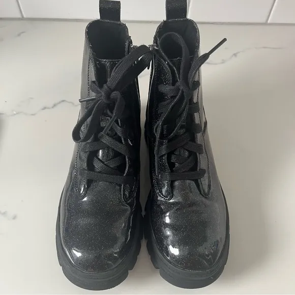 UGG Kids Big Girl 4 Ashton Glitter Sparkle Boots Lace Up Black
