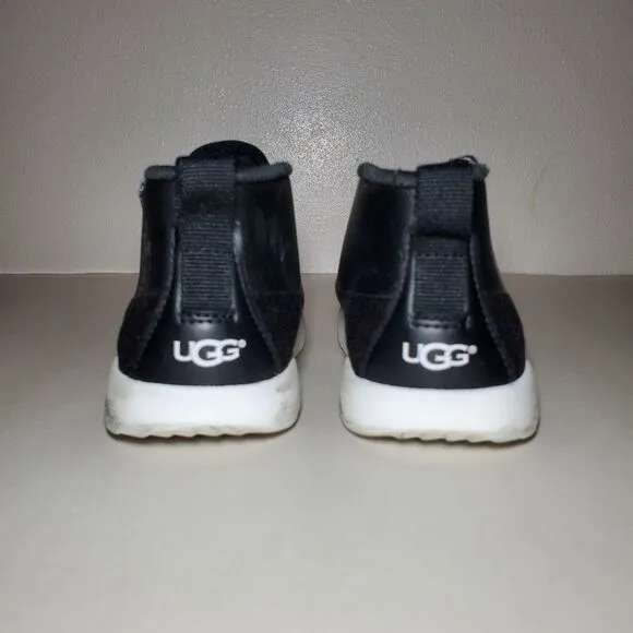 Ugg Seaway Chukka Lace Up Shoe Size 12 Boys