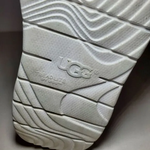 Ugg Seaway Chukka Lace Up Shoe Size 12 Boys