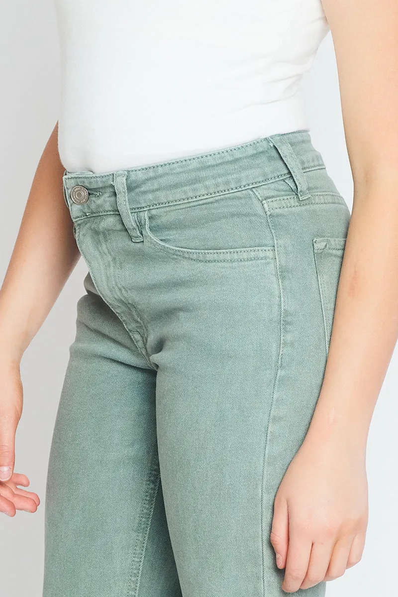 Uniqua Ultra High Rise 90's Straight Kid Jeans